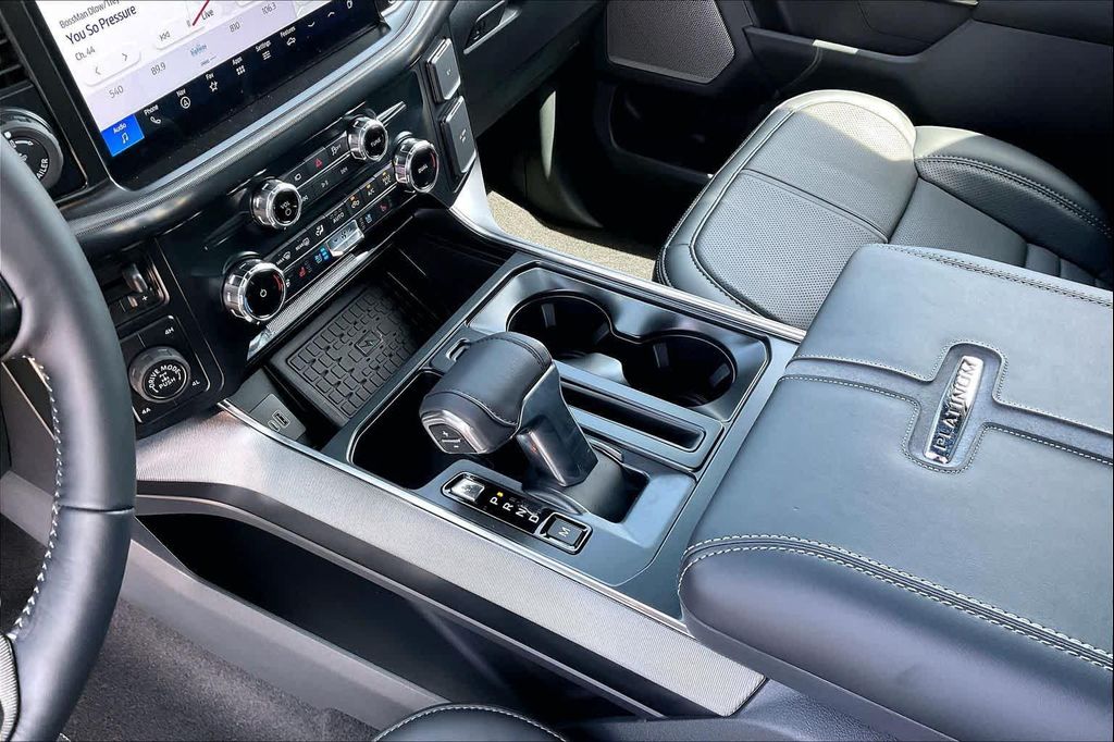 صورة 7 لـ 2026 FORD F-150 PLATINUM