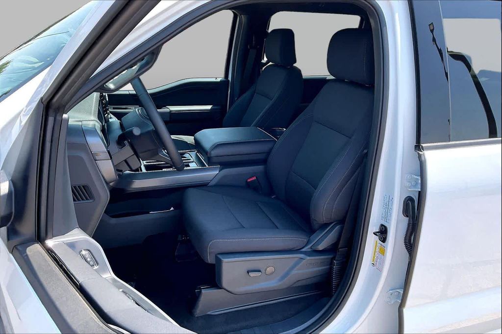 2026 FORD F-150 XLT 照片 9