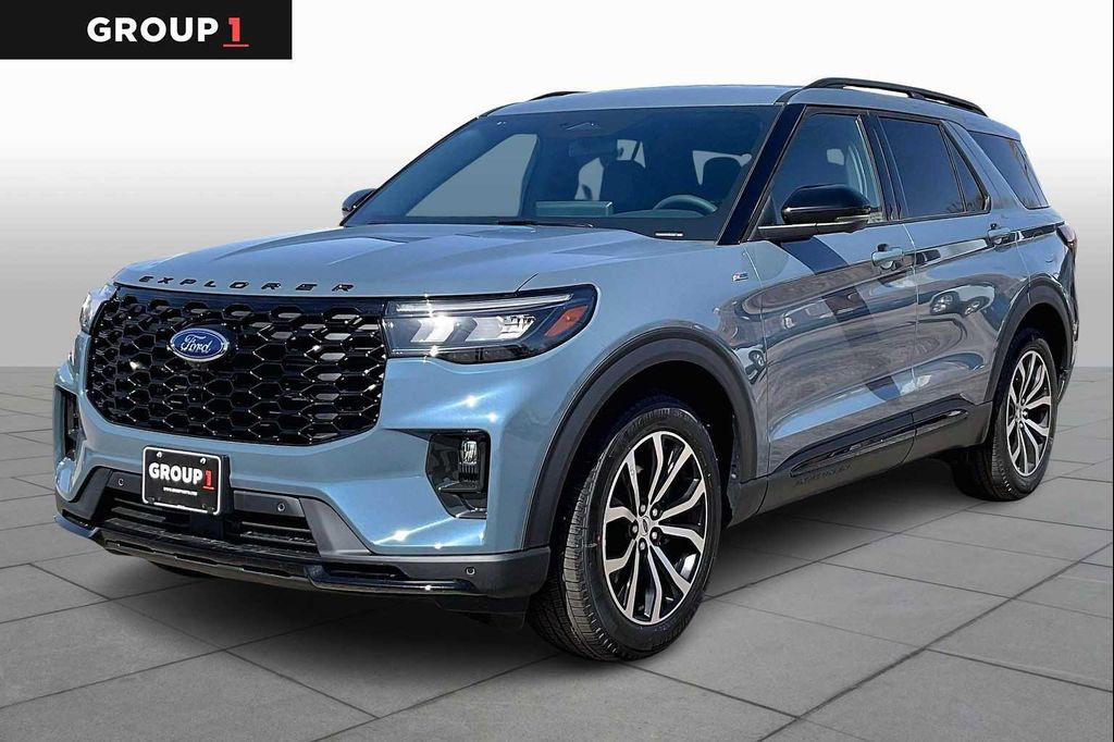 New 2026 Ford Explorer ST-Line