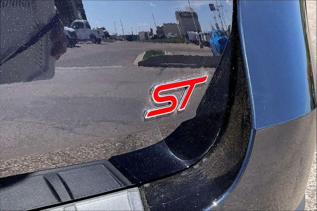 صورة مصغرة 15 لـ 2026 FORD EXPLORER ST