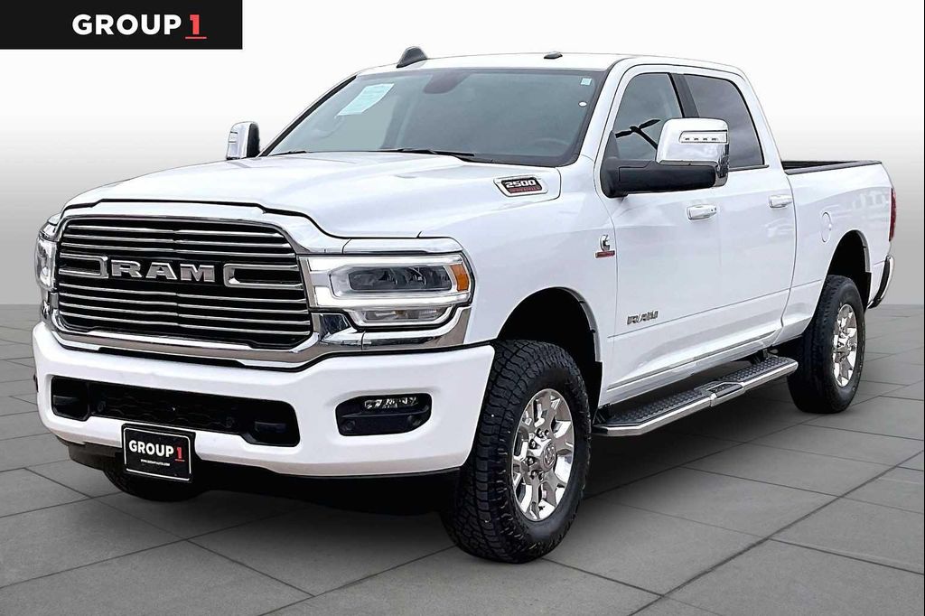 2024 RAM 2500 LARAMIE CREW CAB 4X4 6'4' BOX — фото 1
