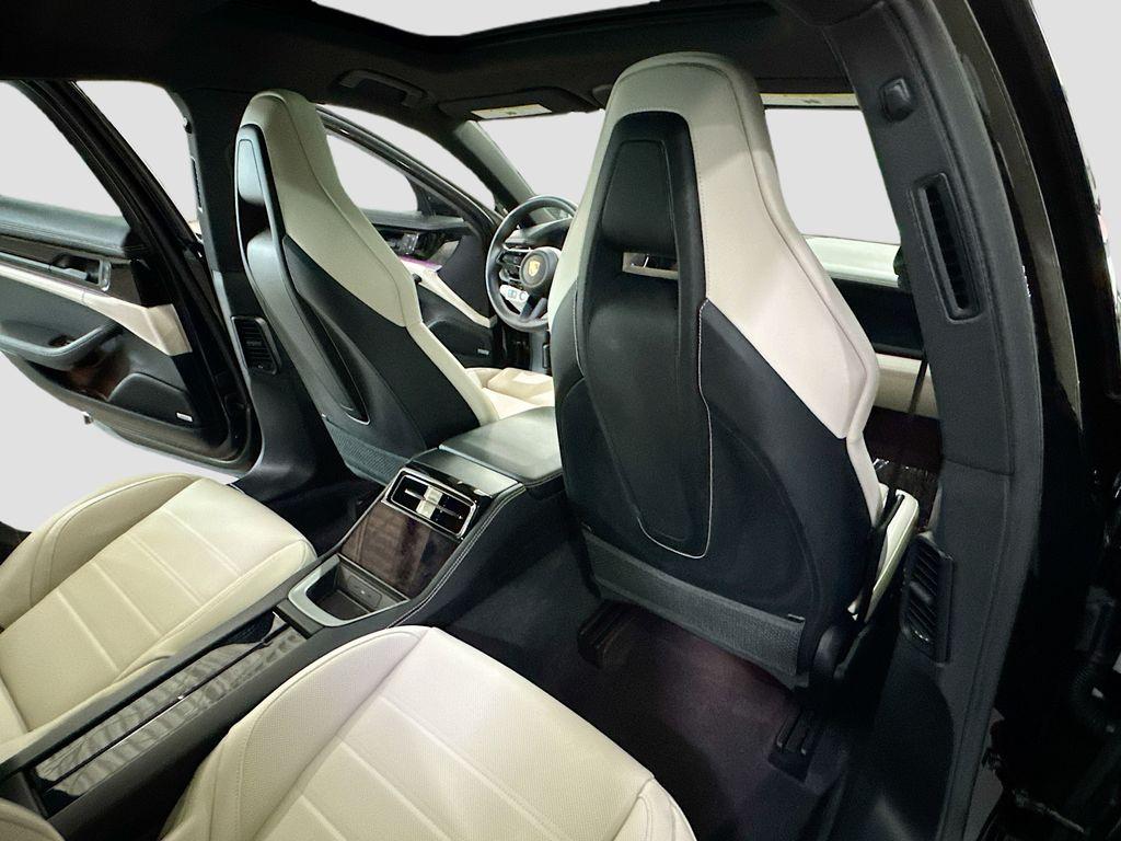 2025 Porsche PANAMERA 4 缩略图 31