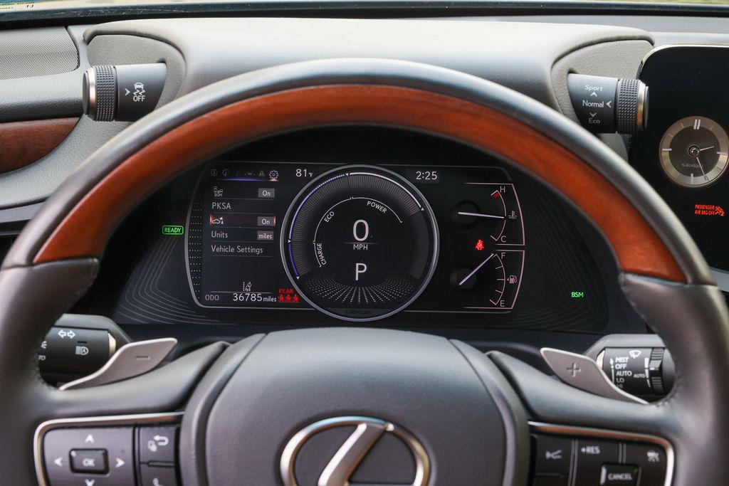 2022 Lexus ES 300H LUXURY — фото 12