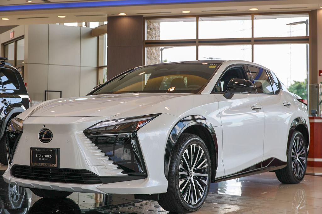 صورة 2 لـ 2026 Lexus RZ 350E PREMIUM