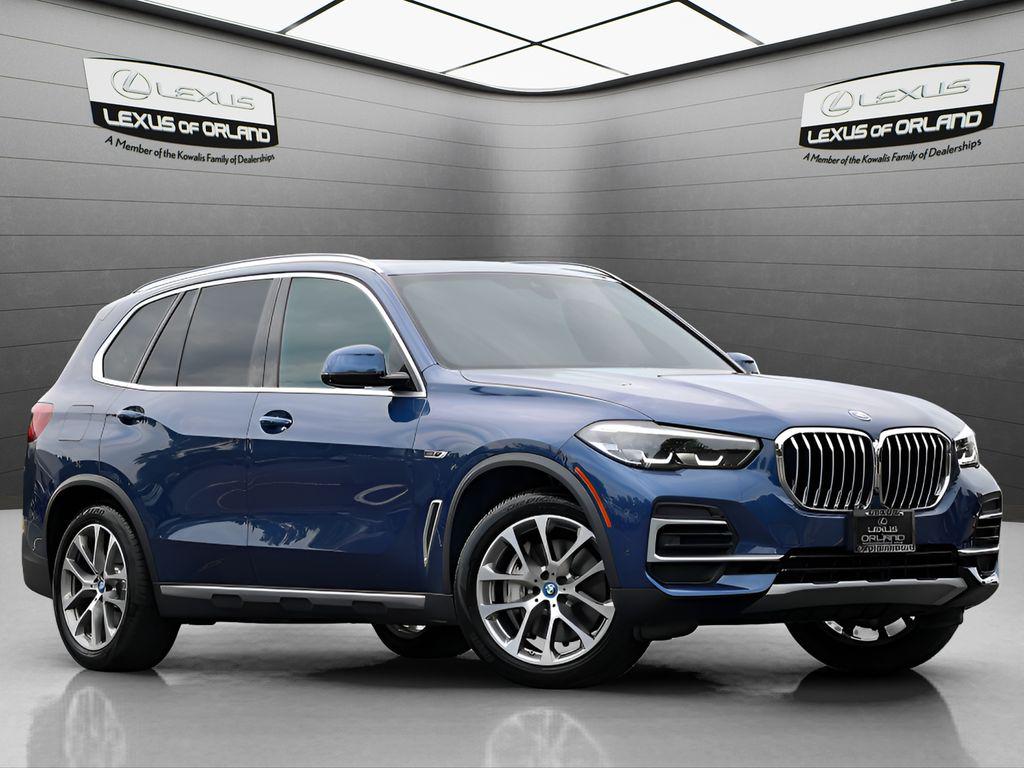 2023 BMW X5 PHEV XDRIVE45E — фото 2