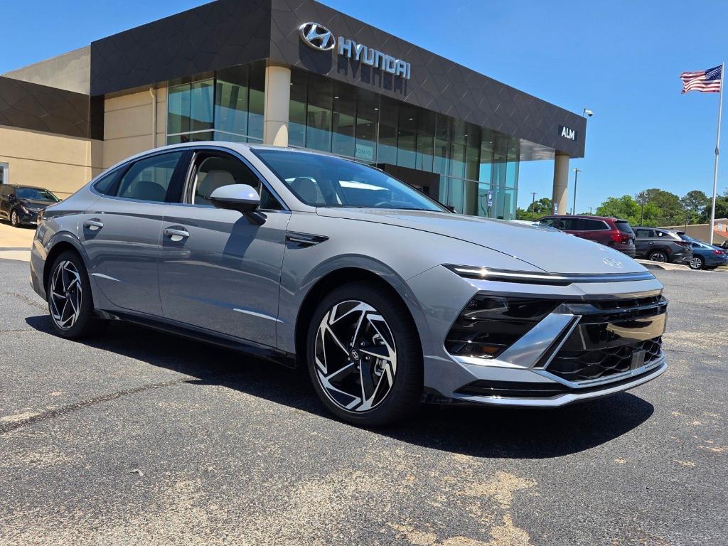 New 2026 Hyundai SONATA SEL Sport