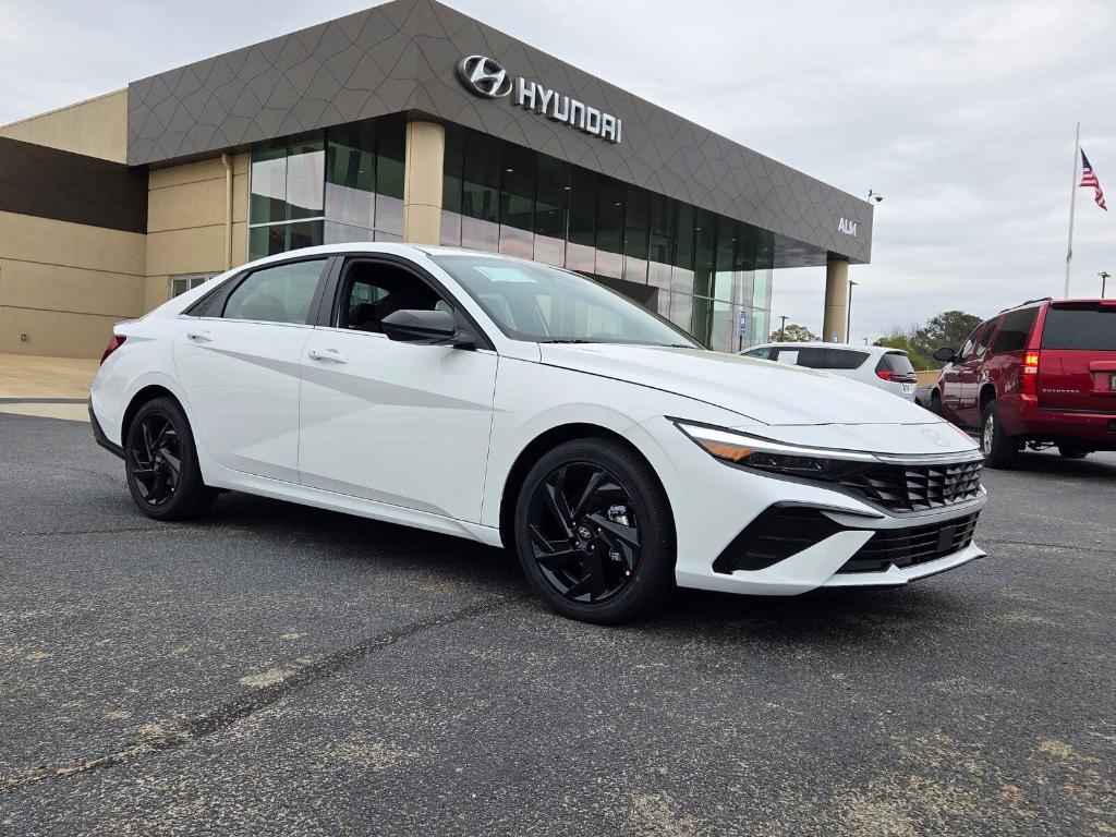New 2026 Hyundai ELANTRA SEL SPORT PREMIUM