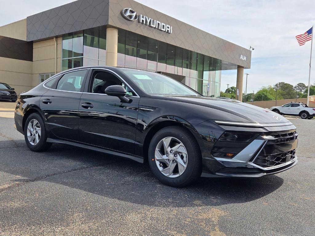 New 2026 Hyundai SONATA SE