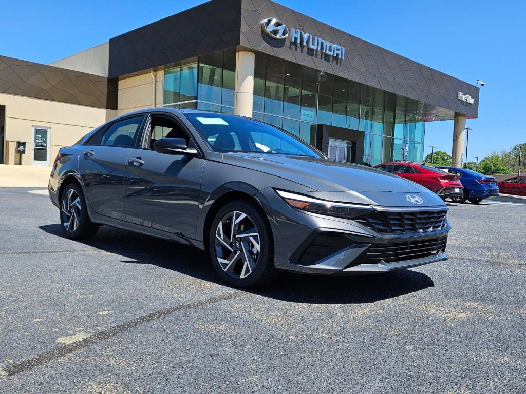 New 2025 Hyundai ELANTRA HEV SEL