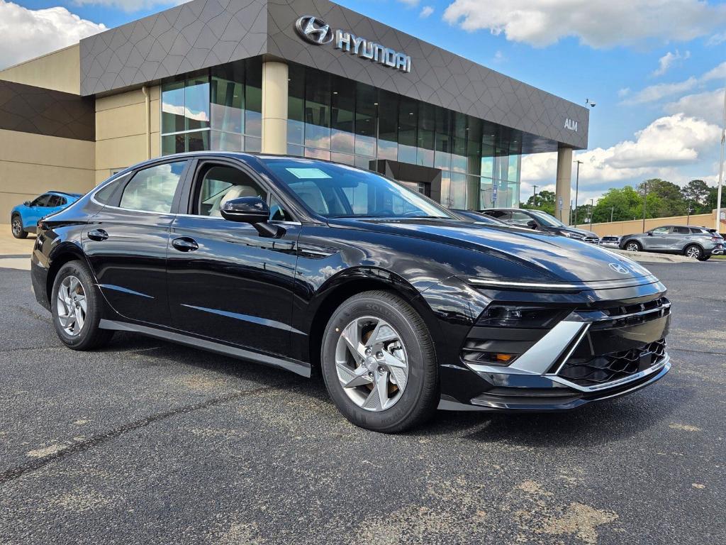 New 2026 Hyundai SONATA SE