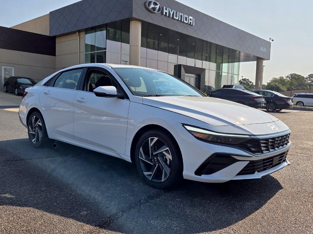 New 2026 Hyundai ELANTRA Limited
