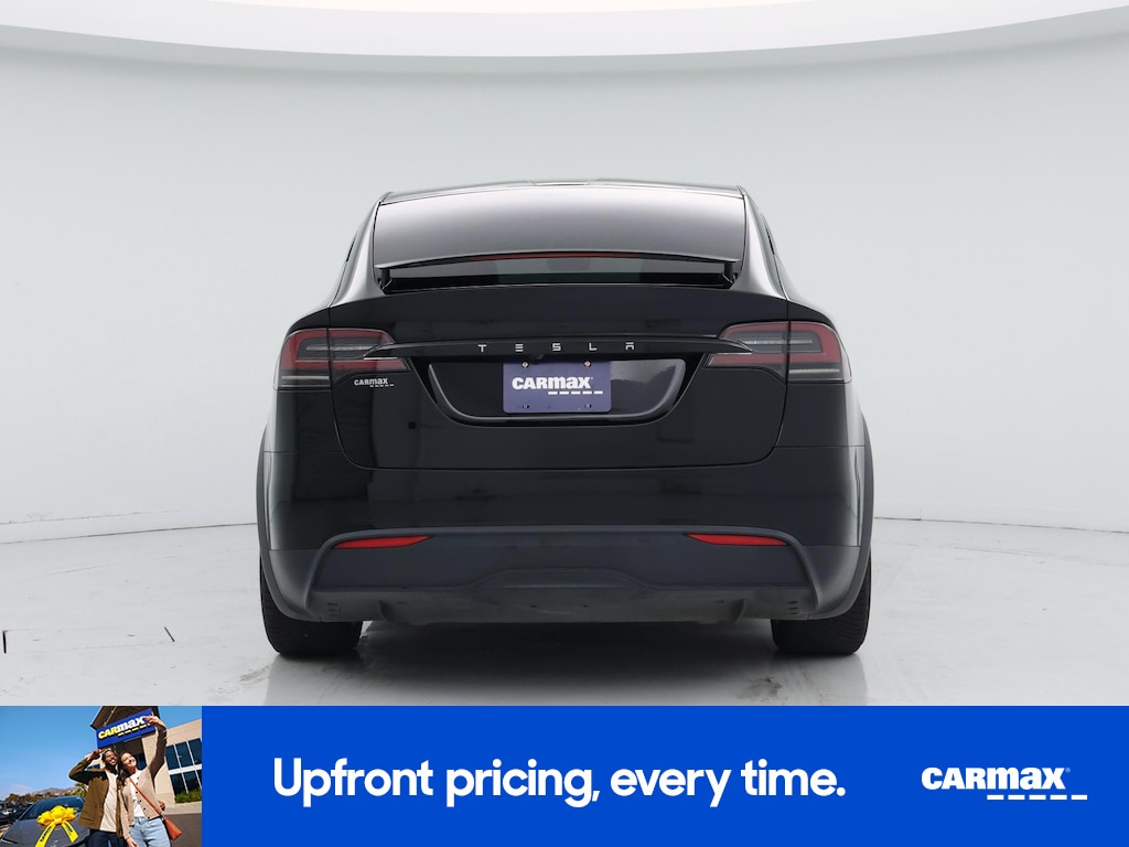 TESLA MODEL X - 7