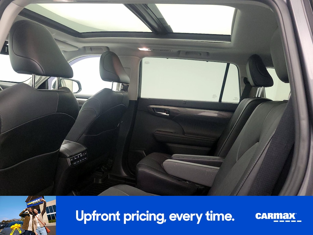 2023 Toyota HIGHLANDER PLATINUM thumbnail 22