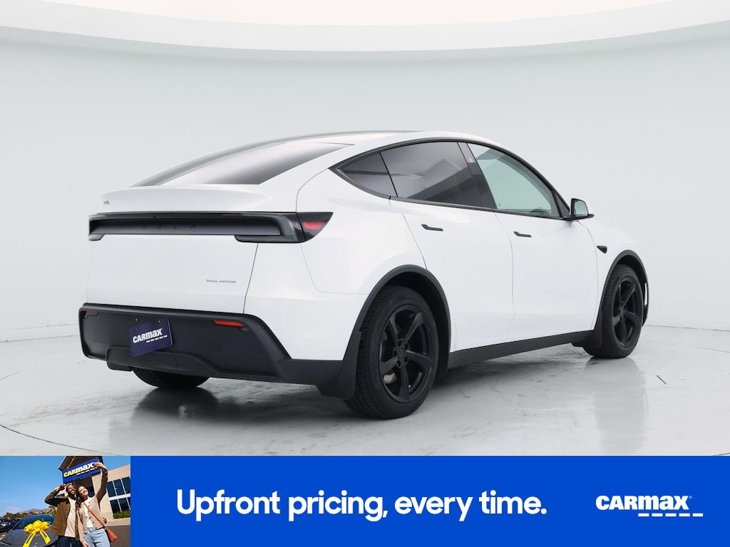 TESLA MODEL Y LONG RANGE - 10