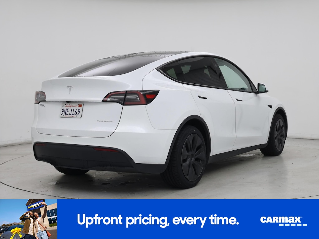 TESLA MODEL Y LONG RANGE - 10