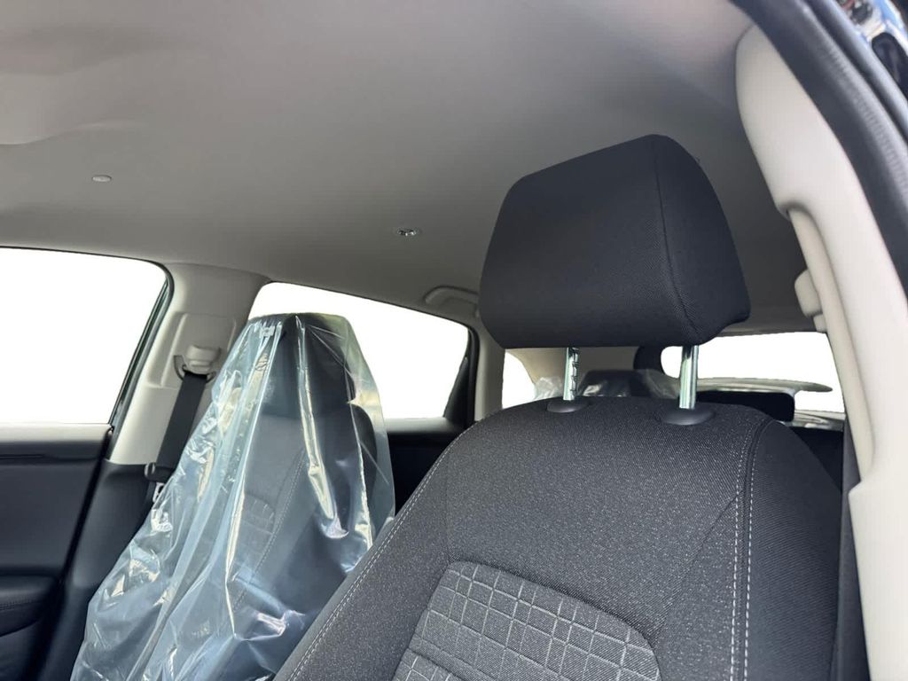 صورة مصغرة 12 لـ 2027 Honda HR-V LX