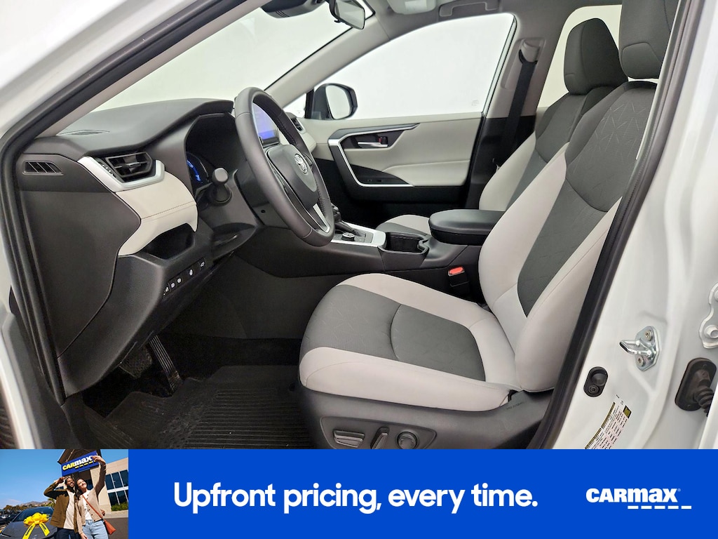 صورة مصغرة 14 لـ 2025 Toyota RAV4 HYBRID XLE