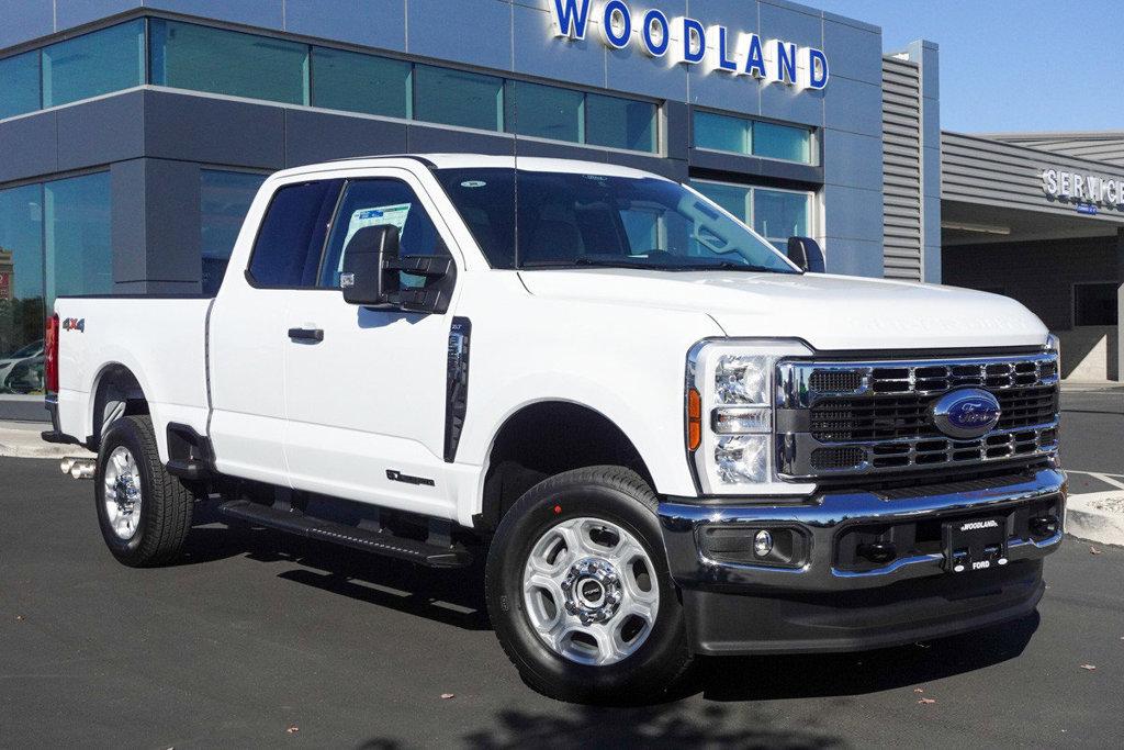 2026 FORD F-250 XLT 缩略图 2