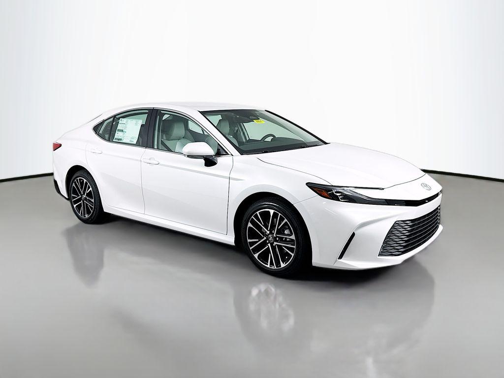 TOYOTA CAMRY - 3