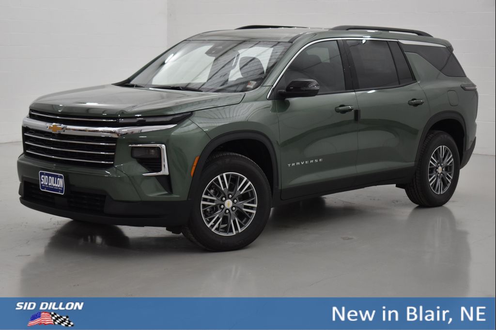 New 2027 Chevrolet Traverse LT