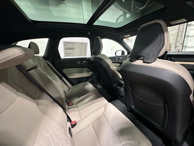 2026 Volvo XC60 B5 PLUS 缩略图 15