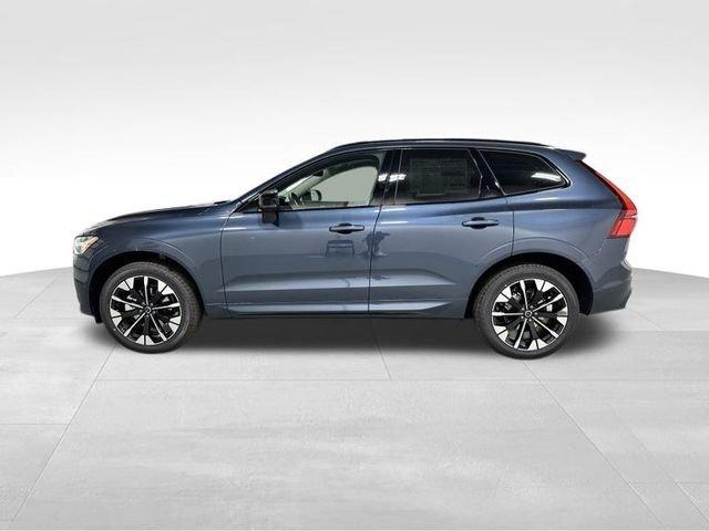 صورة 9 لـ 2026 Volvo XC60 B5 PLUS