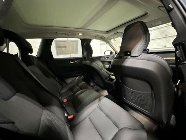 2026 Volvo XC60 B5 PLUS — миниатюра 15