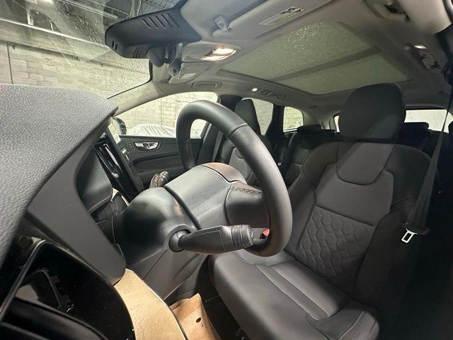 2026 Volvo XC60 B5 PLUS — миниатюра 13