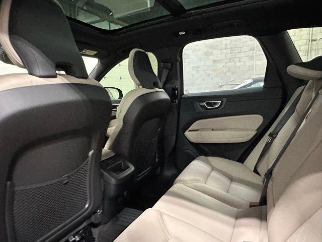 صورة مصغرة 14 لـ 2026 Volvo XC60 B5 PLUS