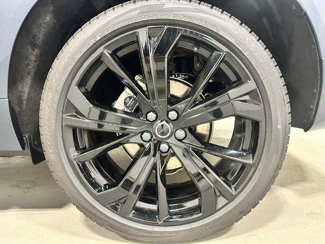 2026 Volvo XC60 B5 ULTRA BLACK EDITION 照片 22