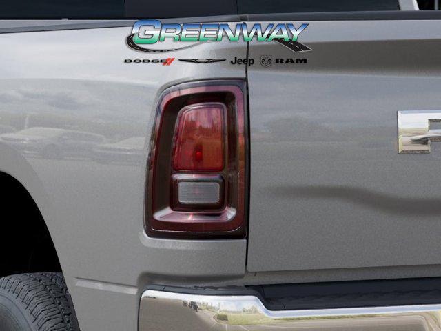 صورة 9 لـ 2026 RAM 2500 TRADESMAN CREW CAB 4X4 6'4' BOX