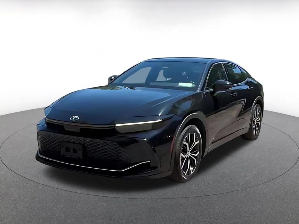 2025 Toyota CROWN XLE photo 7