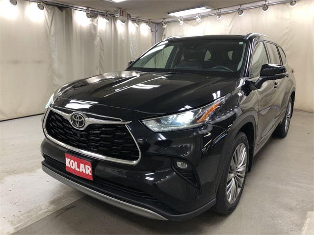 Certified 2022 Toyota Highlander Platinum