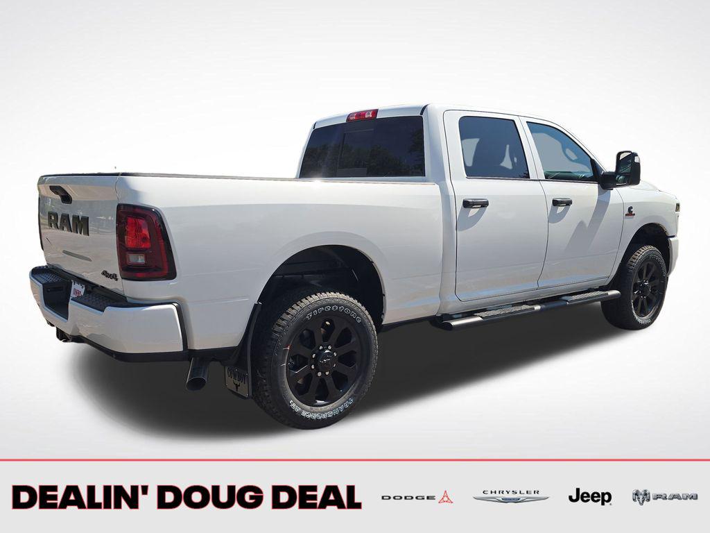 صورة 5 لـ 2026 RAM 2500 BLACK EXPRESS CREW CAB 4X4 6'4' BOX
