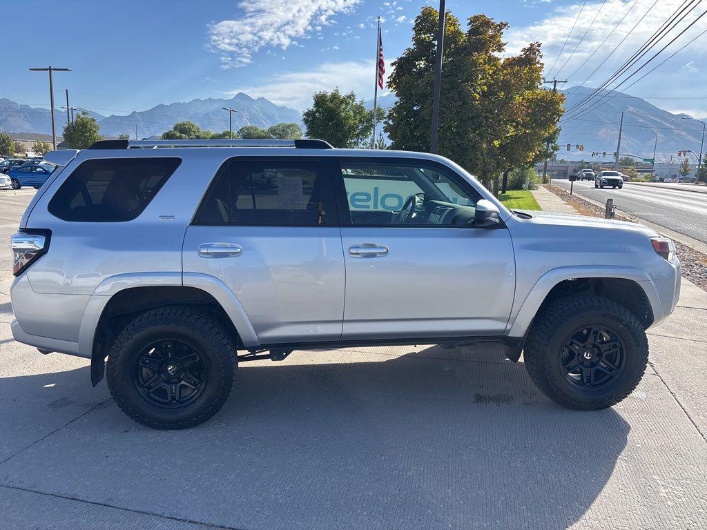 TOYOTA 4RUNNER - 4