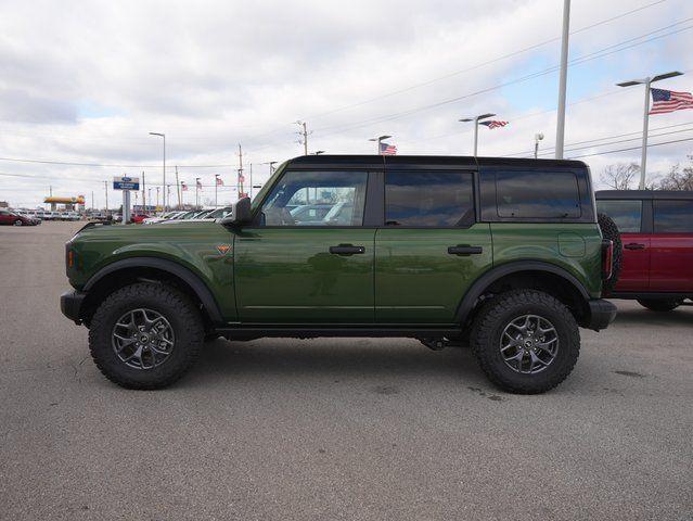 FORD BRONCO - 4