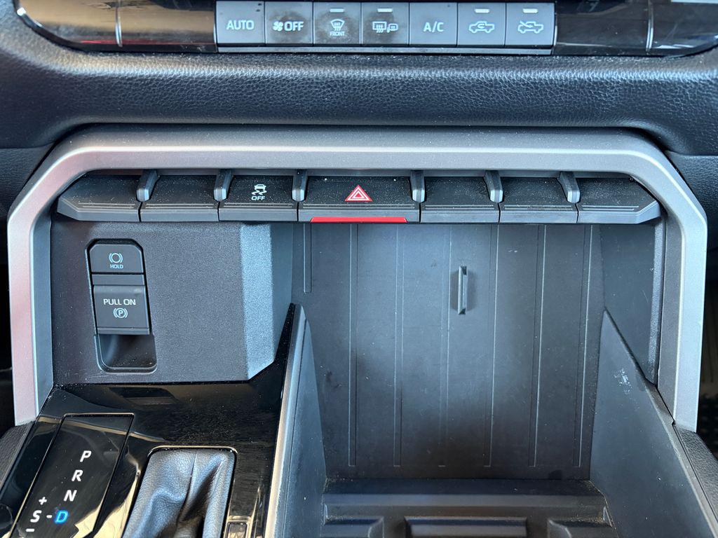 2024 Toyota TUNDRA SR5 缩略图 24