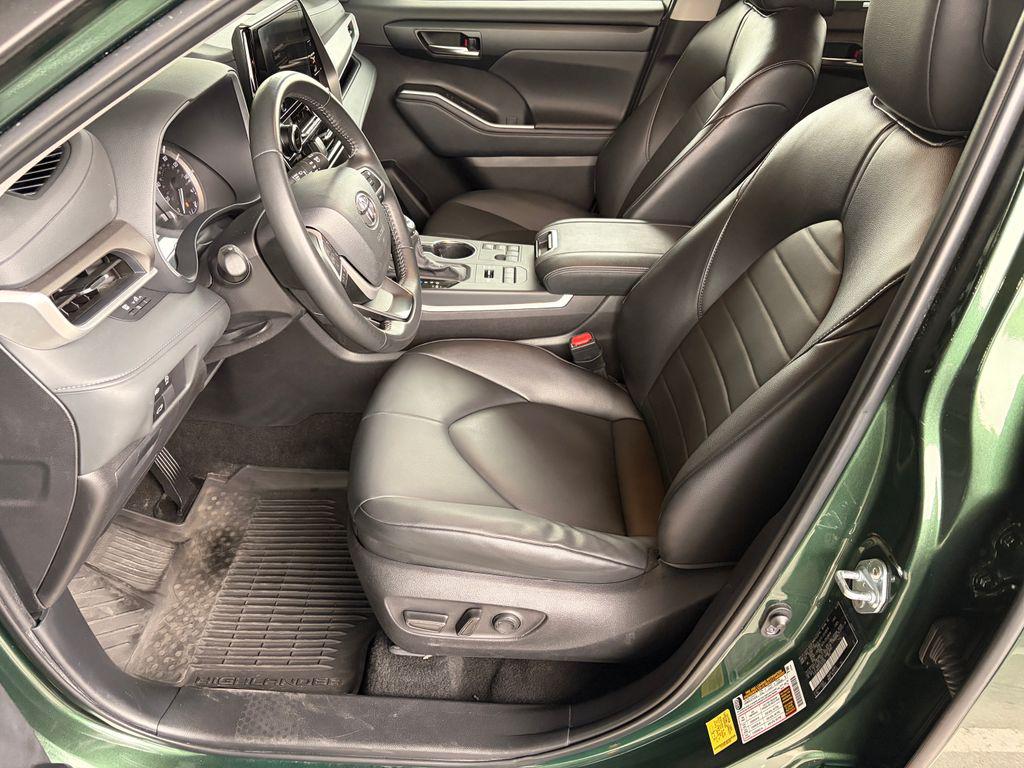 TOYOTA HIGHLANDER - 10