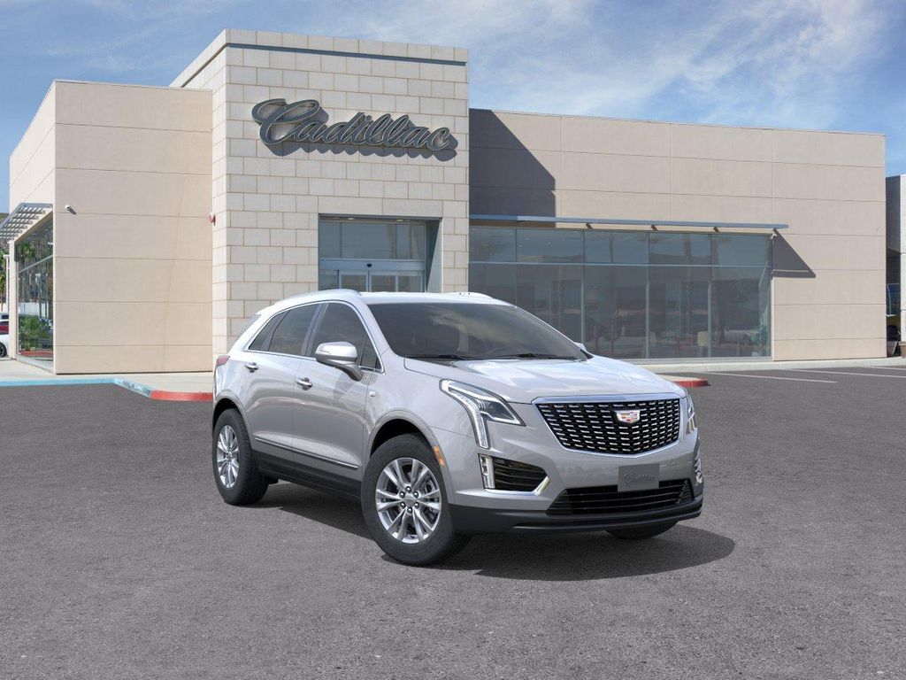 New 2026 Cadillac XT5 Luxury