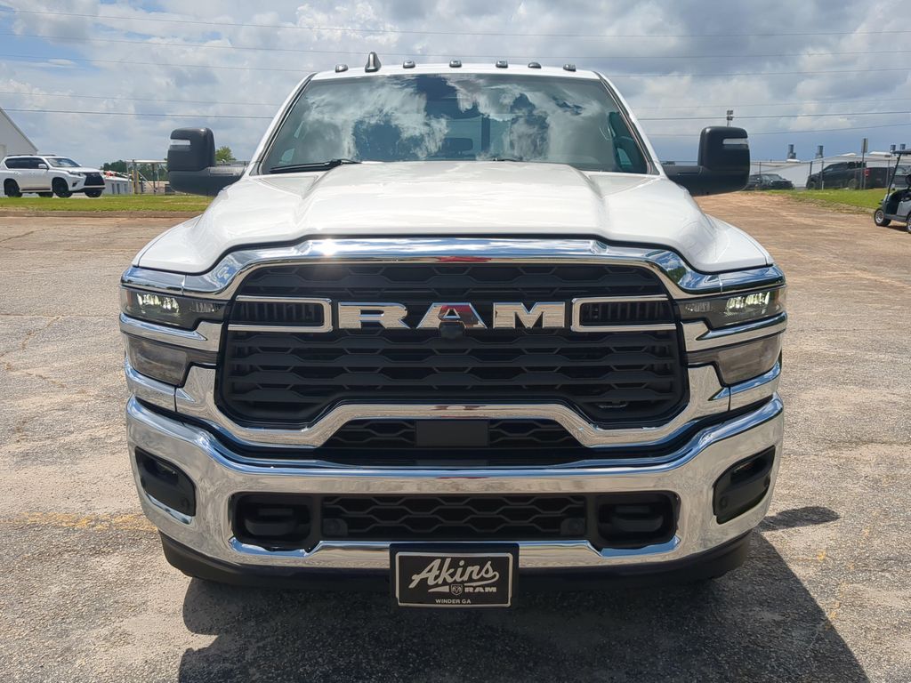 صورة 8 لـ 2026 RAM 2500 TRADESMAN CREW CAB 4X4 6'4' BOX