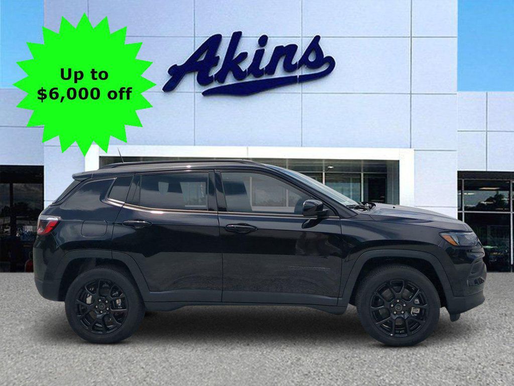 New 2026 Jeep Compass Latitude