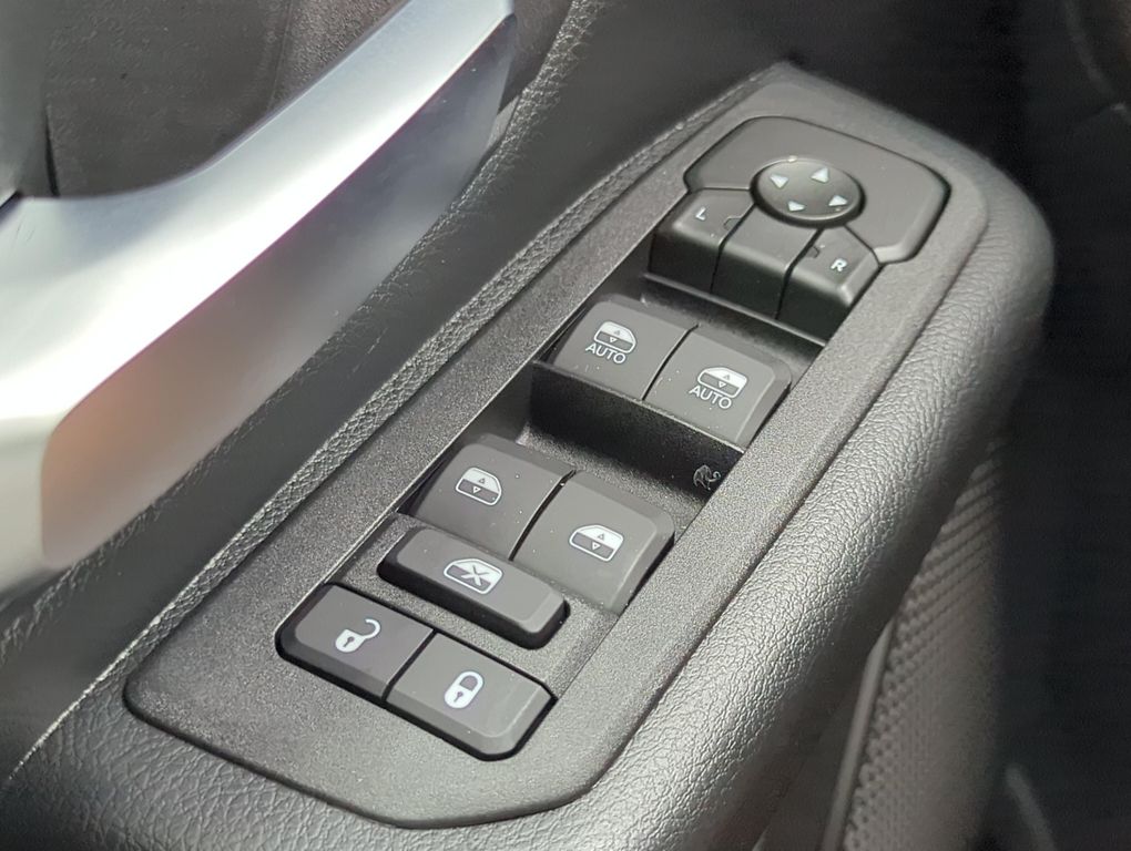 صورة مصغرة 21 لـ 2026 RAM 1500 EXPRESS