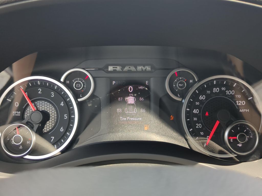 2026 RAM 2500 TRADESMAN CREW CAB 4X2 8' BOX 缩略图 23