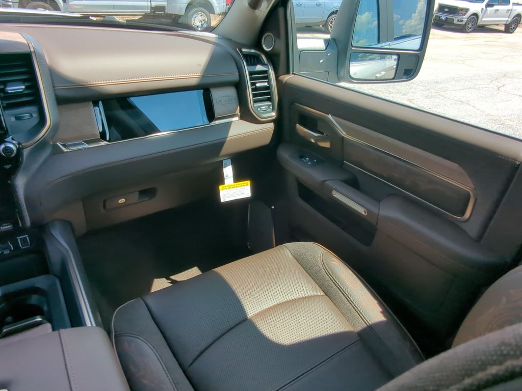 صورة مصغرة 15 لـ 2026 RAM 2500 LONGHORN