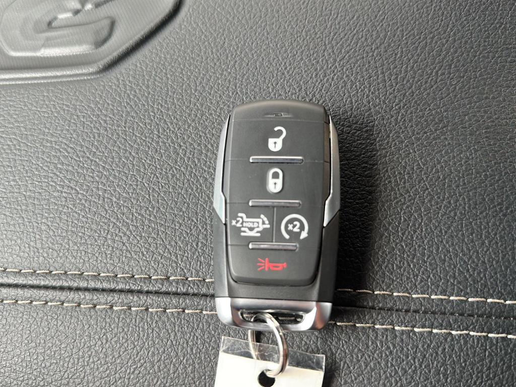 صورة مصغرة 33 لـ 2026 RAM 1500 LARAMIE