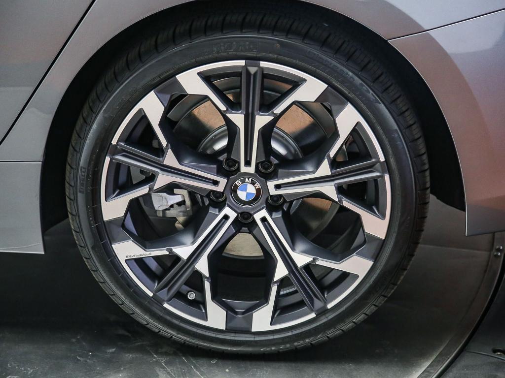 2026 BMW 330 I NA — миниатюра 11