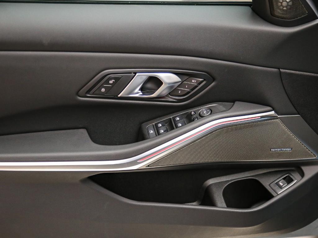 2026 BMW 330 I NA — миниатюра 24