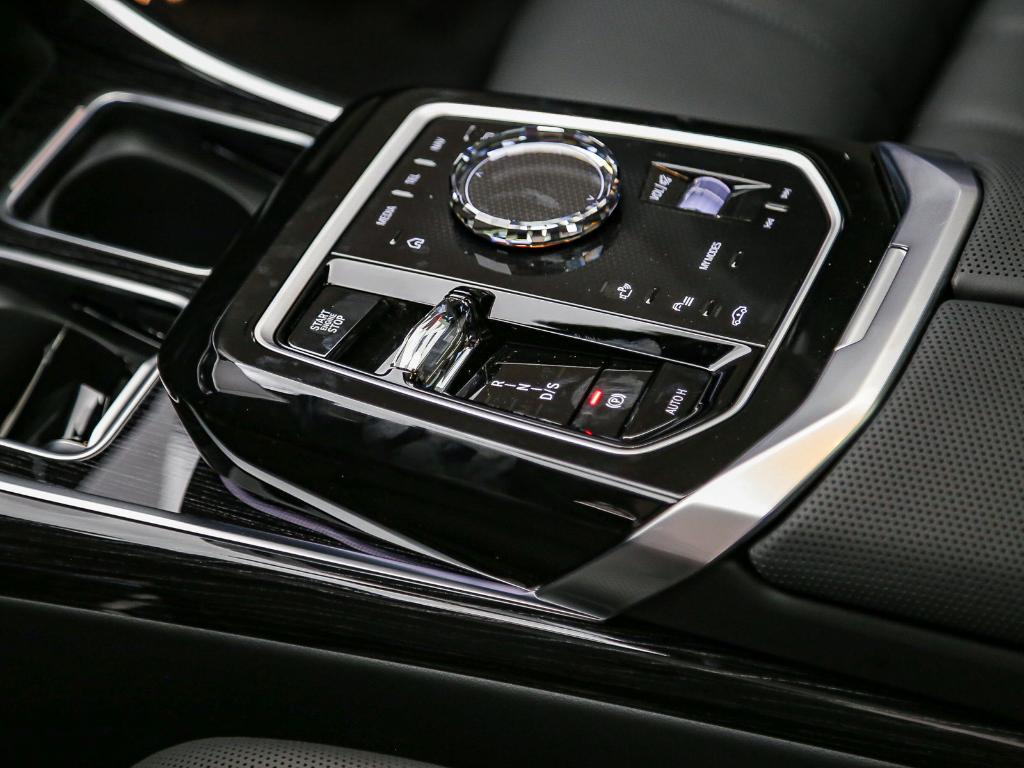 2026 BMW 750E XDRIVE — миниатюра 21