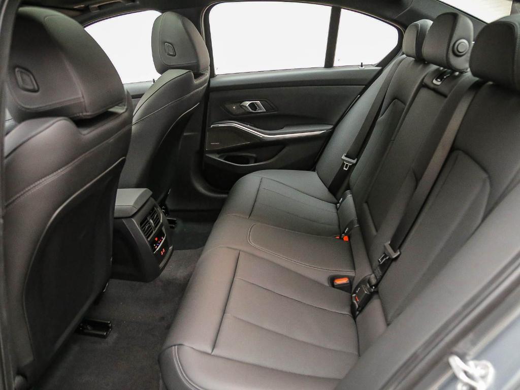 صورة مصغرة 19 لـ 2026 BMW 330 I
