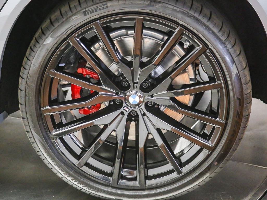 2026 BMW X5 M60I — миниатюра 11
